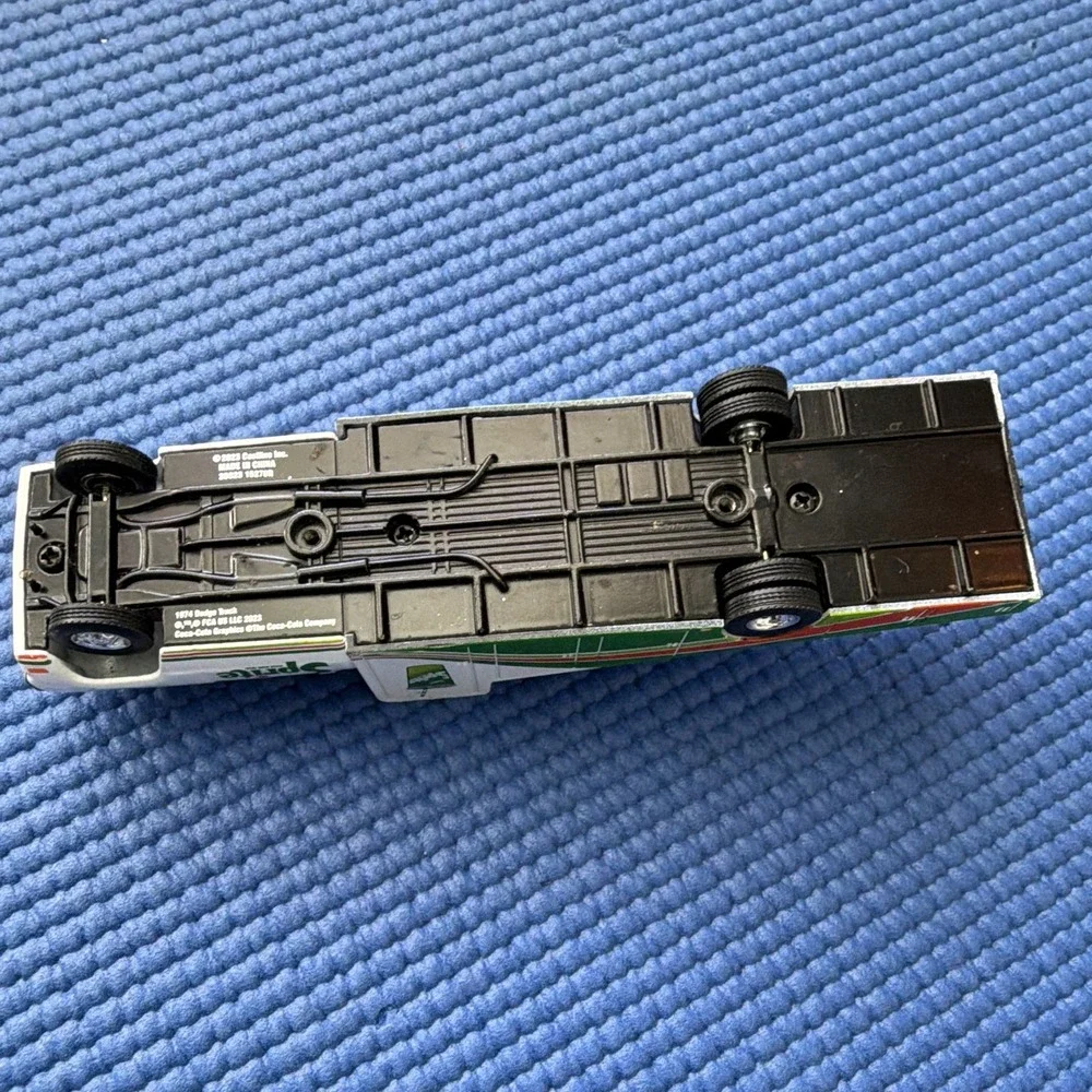 Welly diecast vehicle